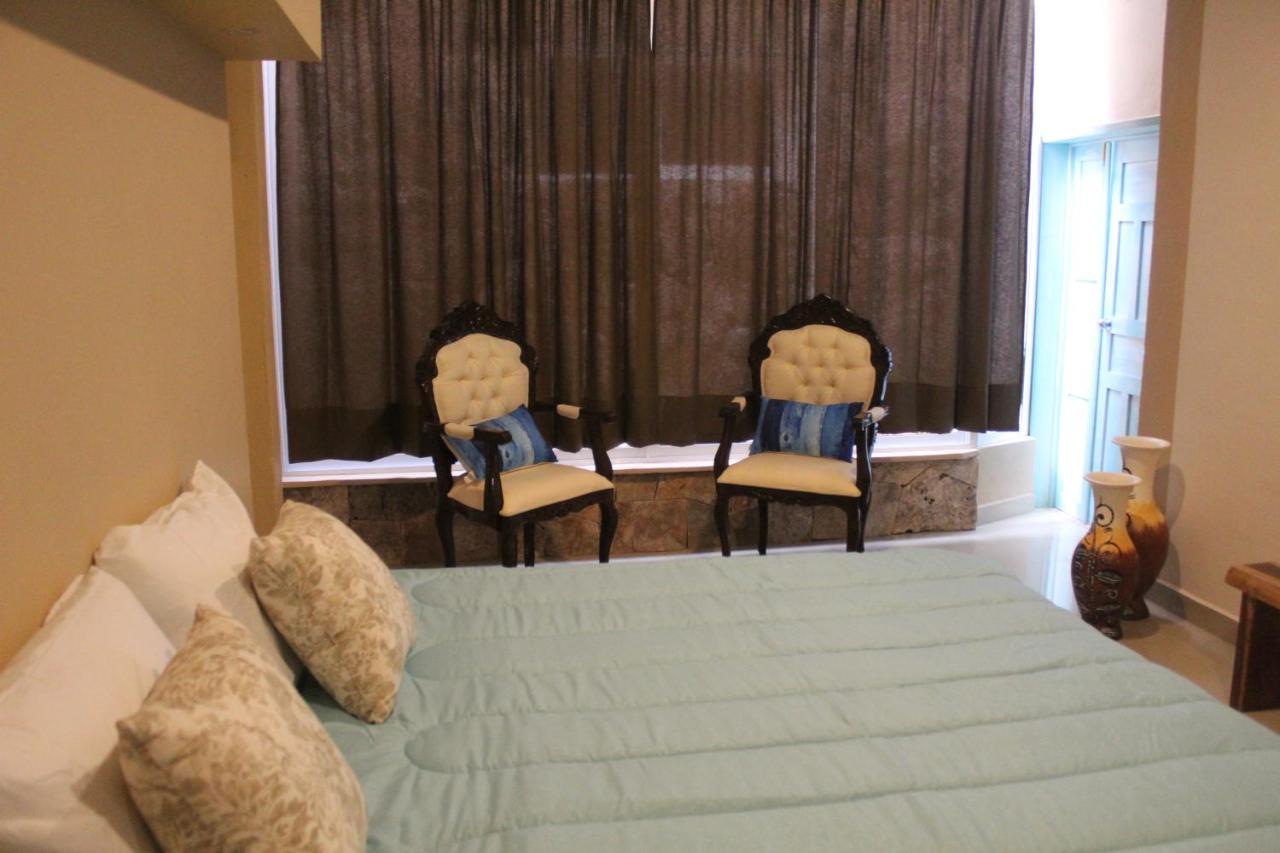 バリャドリッド Casa Tunich Naj Bed & Breakfast エクステリア 写真